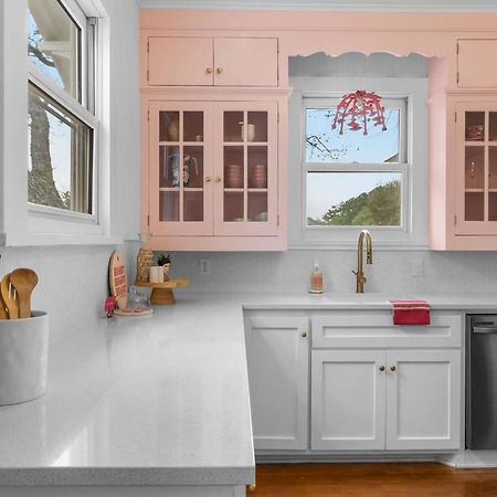 Pink Duchess - Mins To Main Hot Tub & Fire Pit Villa Fredericksburg Luaran gambar