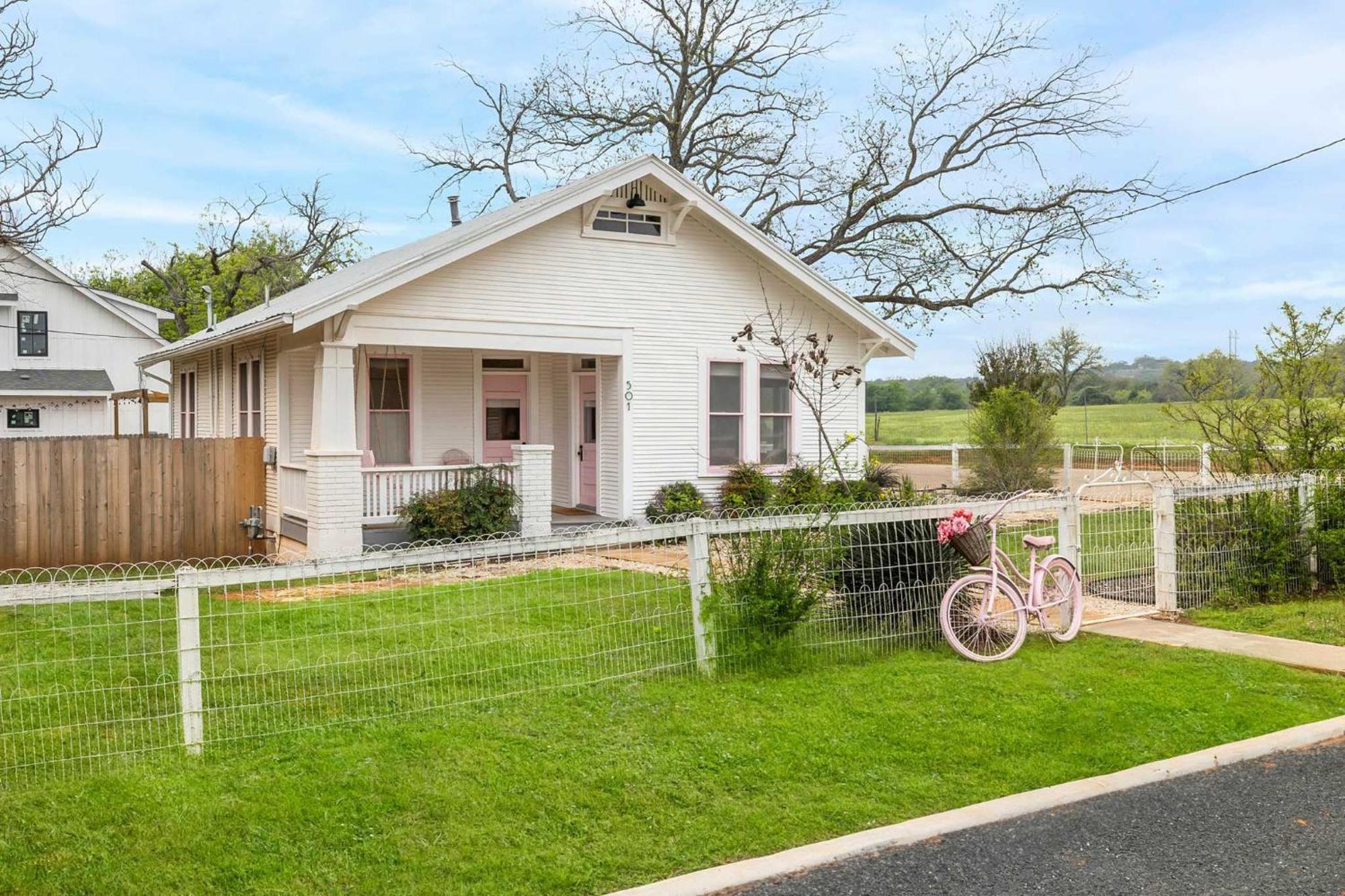 Pink Duchess - Mins To Main Hot Tub & Fire Pit Villa Fredericksburg Luaran gambar