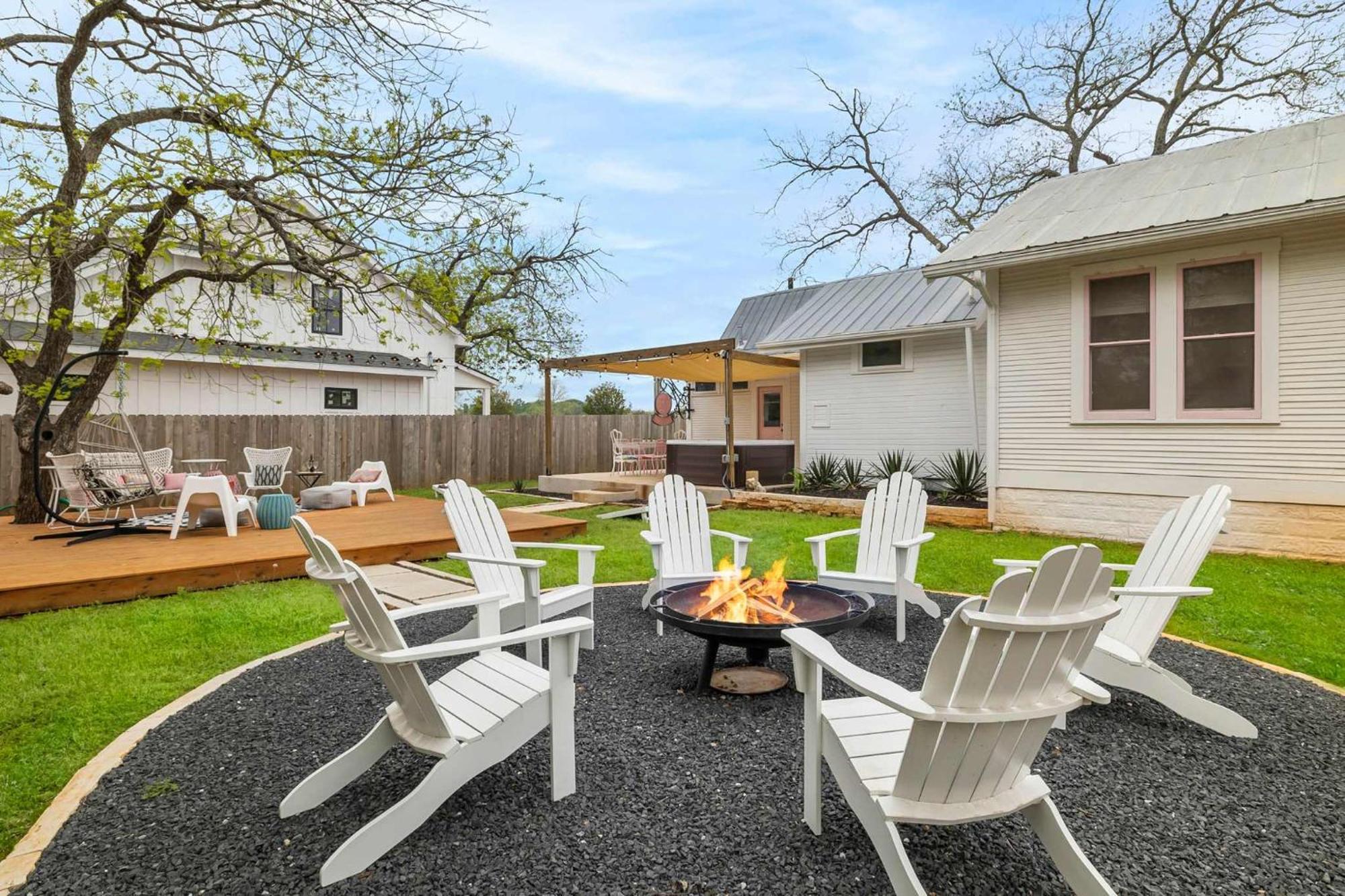 Pink Duchess - Mins To Main Hot Tub & Fire Pit Villa Fredericksburg Luaran gambar